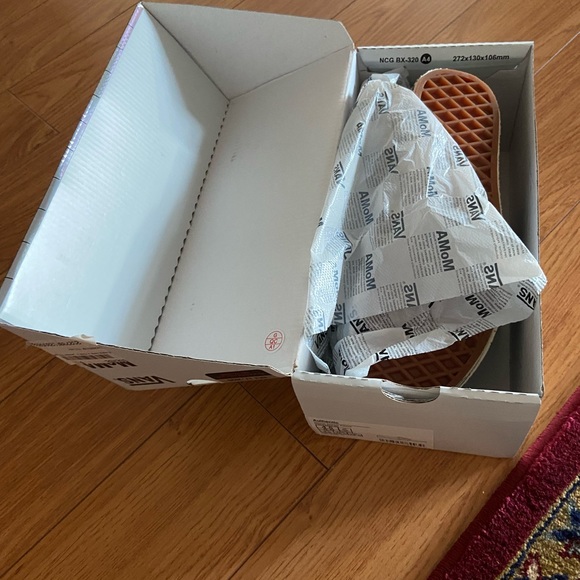 Vans MOMA Shoes - Picture 5 of 5